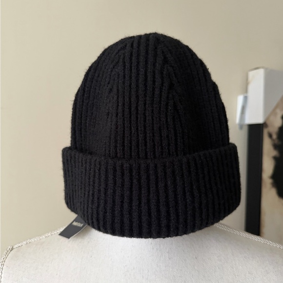 Hat Attack Match Rib Knit Beanie Hat in Black NWT main image 9